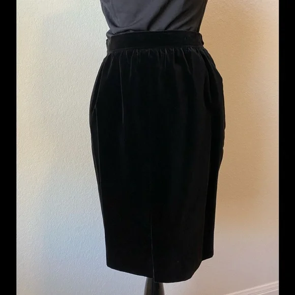 Vintage Saint Laurent Velvet Pencil Skirt Size 40 - Picture 1 of 8